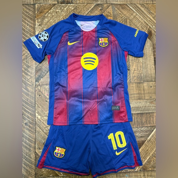 New Barcelona FC set for kids Lamine Yamal #10 - Picture 2 of 2